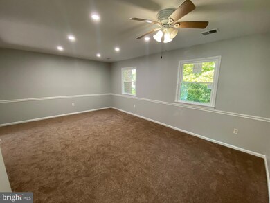 1984 Mayflower Dr, Woodbridge, VA 22192 - photo 3