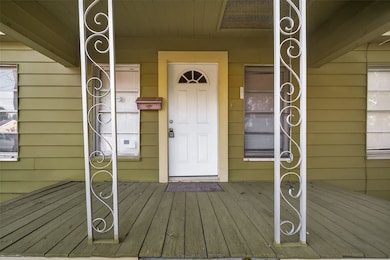 415 Pearl St, Baytown, TX 77520 - photo 6