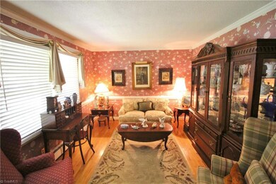 1921 Murrayhill Rd, Greensboro, NC 27403 - photo 2