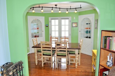 Dining Room 1/1