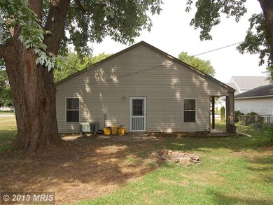 113 Maryland Ave, Edgewater, MD 21037 - photo 2