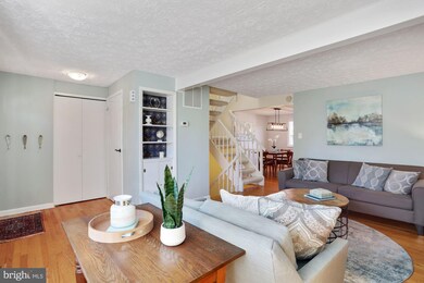 6806 Montivideo Square Ct, Falls Church, VA 22043 - photo 6