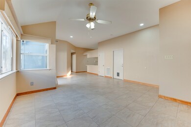 8530 Laurel Trails Dr, Houston, TX 77095 - photo 7