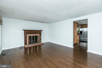 8591 Manorfield Rd, Nottingham, MD 21236 - photo 6