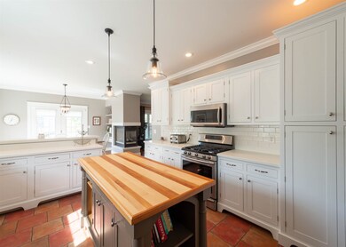 1575 S Andrew Cir, Bloomington, IN 47401 - photo 6