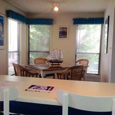Dockside 311 kitchen to dining