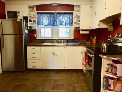 21 Sachem Ave, Worcester, MA 01606 - photo 3