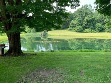 7811 S Sanes Rd, Connersville, IN 47331 - photo 3