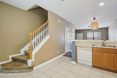 3566 Twisted Tree Ln, Jacksonville, FL 32216 - photo 7