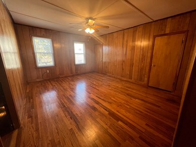 50 York St unit 2S, Fall River, MA 02721 - photo 2