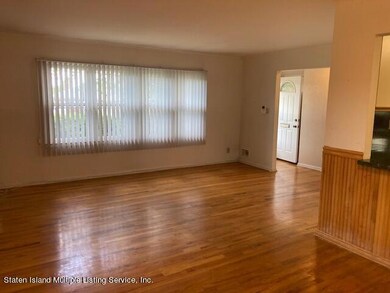 262-04 60th Ave, Little Neck, NY 11362 - photo 7