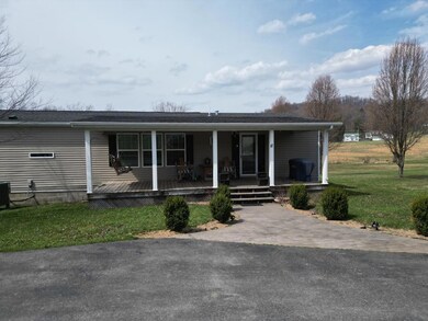 60 Wyoming Dr unit 60, Canvas, WV 26662 - photo 2