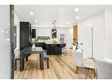 3520 NE 44th Ave, Portland, OR 97213 - photo 2