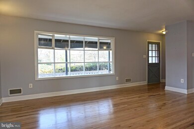 9521 Bonair Dr, Manassas, VA 20109 - photo 3