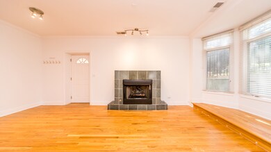 1443 N Mohawk St Unit 1 Chicago IL 60610