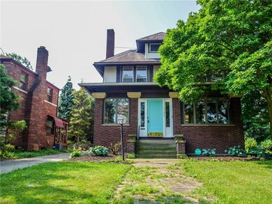 1143 W 7th Street View of Front Door