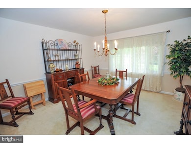 7 Braintree Common, Feasterville Trevose, PA 19053 - photo 4