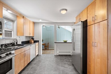 6 Smith St, Marblehead, MA 01945 - photo 7