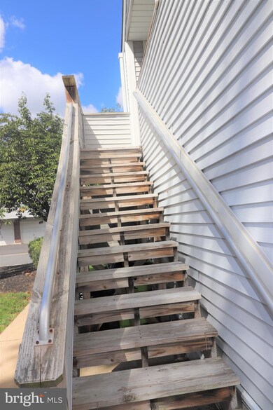 2502 Creekside Dr unit 2502, Newark, DE 19711 - photo 2