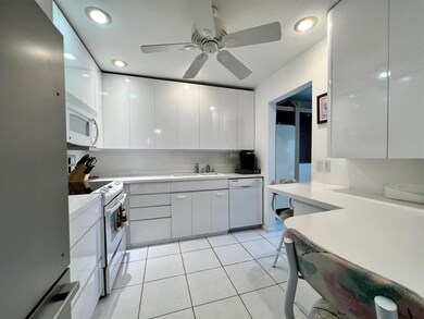 159 Plymouth V, West Palm Beach, FL 33417 - photo 2