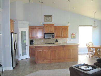 Kitchen Bar and Family combo