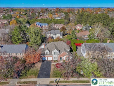 460 Bridle Path Rd, Bethlehem, PA 18017 - photo 2