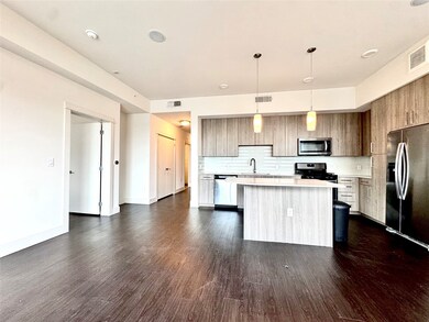 3120 Smith St unit 537, Houston, TX 77006 - photo 7