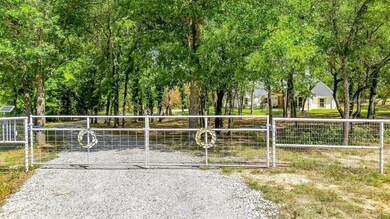 2030 Sweet Springs Rd, Weatherford, TX 76088 - photo 3