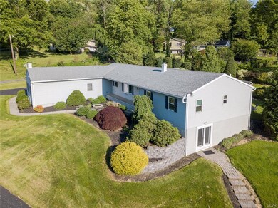 4526 Mill Rd, Emmaus, PA 18049 - photo 5