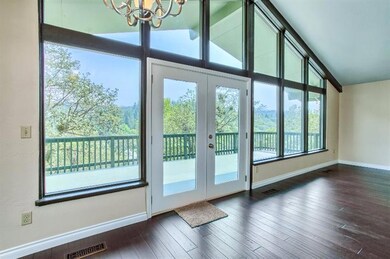 570 Grandview Ave, Grants Pass, OR 97527 - photo 7