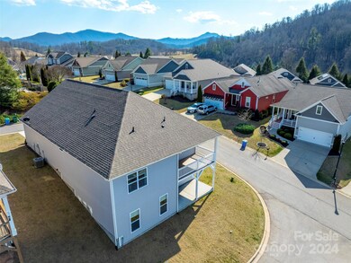 2 Regent Heights Rd, Fletcher, NC 28732 - photo 5