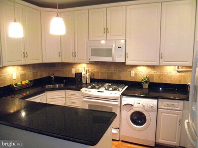 1919 Biltmore St NW unit 2, Washington, DC 20009 - photo 2