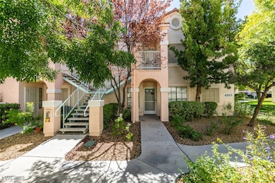 4805 S Torrey Pines Dr unit 201, Las Vegas, NV 89103 - photo 2