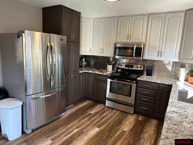 1221 1221 Maplewood Dr, New Ulm, MN 56073 - photo 7