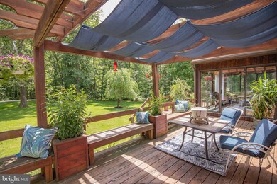 563 Tall Oak Ln, Lewisburg, PA 17837 - photo 4