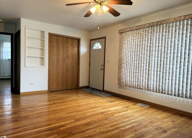 3704 Oriole Ln, Rolling Meadows, IL 60008 - photo 2