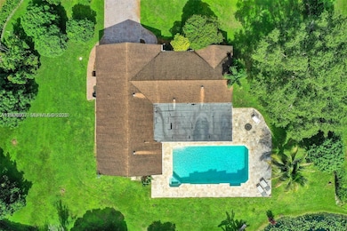 11030 SW 42nd Ct, Davie, FL 33328 - photo 3