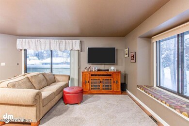 31-Living Room MS_4679-Edit