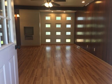 304 Roosevelt Ave, Springfield, MA 01118 - photo 5