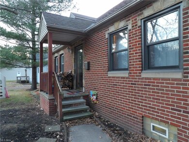 Doesn't the Brick look nice?  This is the Front Po