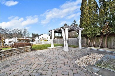 1627 W Greenleaf St, Allentown, PA 18102 - photo 5