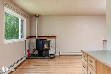 04-Living Room_MAX9364-Edit
