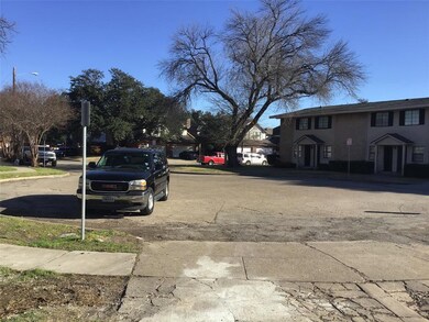 904 Spring Valley Plaza unit B, Richardson, TX 75080 - photo 3