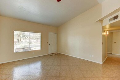 Living Room (3)