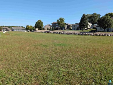 0 Lt 1 Bk 8 Birdie Dr, Dell Rapids, SD 57022 - photo 4