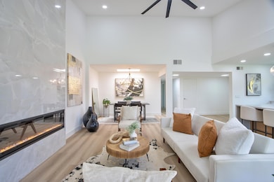 10-Living-Room