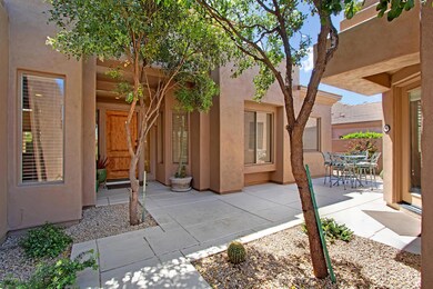7023 E Shooting Star Way-large-005-045-C