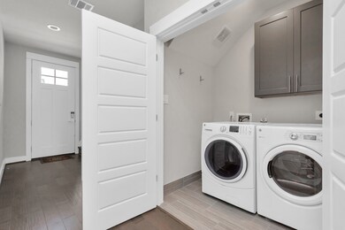 1919 Gano St, Houston, TX 77009 - photo 6