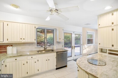 48 Gwen Ln, Devon, PA 19333 - photo 2