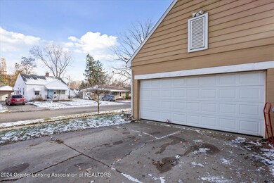 44-1400-Pico-Ave-Lansing-MI-48910-Window